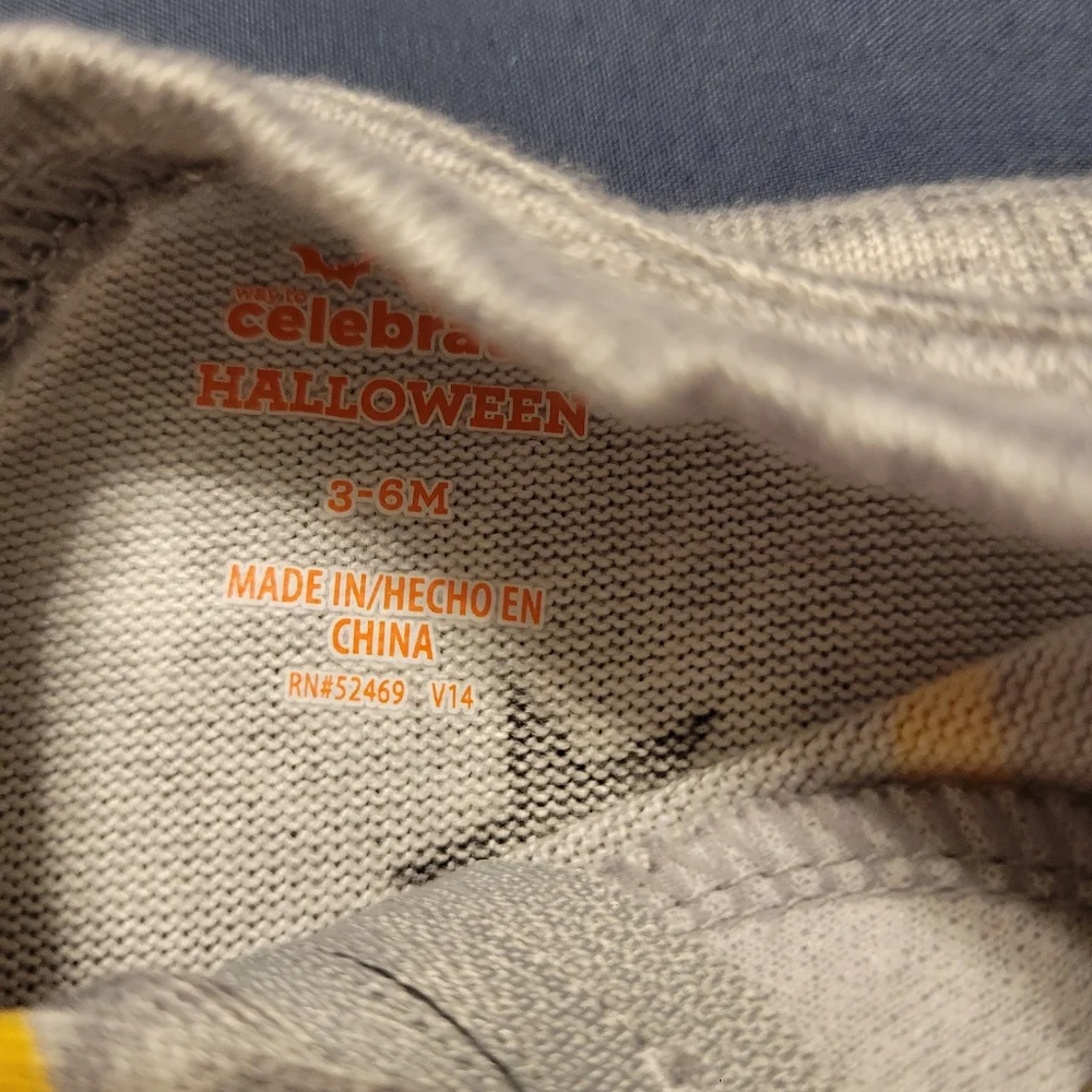 Celebrate it halloween footie bodysuit 3-6month infants